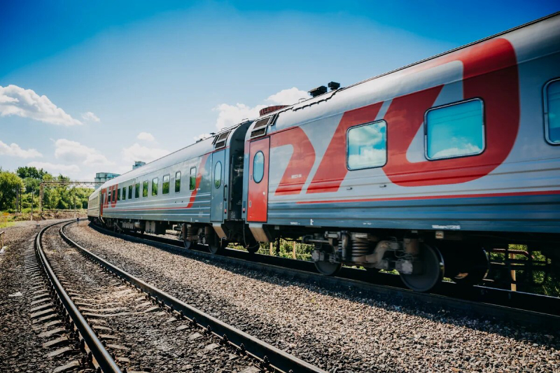Откуда пойдут поезда в Крым летом 2020